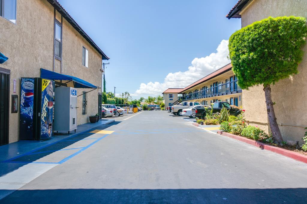 Motel Moonlight Anaheim Ngoại thất bức ảnh